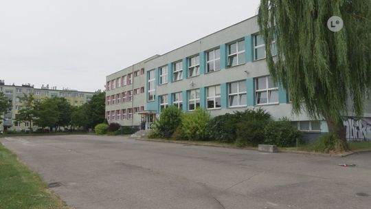 OSTROWIEC | Kolejne inwestycje w oświatę