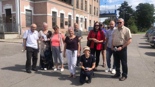 OSTROWIEC | Odkrywali miasto na nowo. Gra terenowa po historycznych miejscach