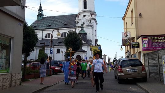 Ostrowiec: Piesza Pielgrzymka wyruszyła na Jasną Górę 