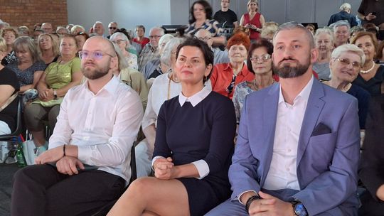 OSTROWIEC | Pilotażowy program edukacyjny dla seniorów