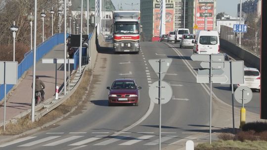 OSTROWIEC | Policzą ile samochodów jeździ po drogach