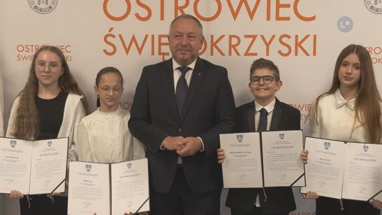 OSTROWIEC | Stypendia prezydenta. Inwestycja w przyszłość