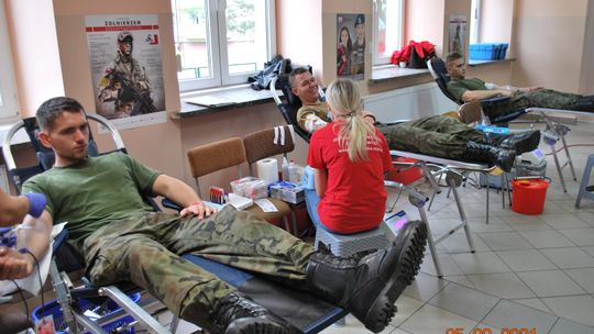 OSTROWIEC: Terytorialsi podzielili się krwią 