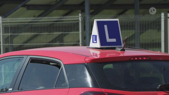 OSTROWIEC | Więcej osób chce mieć prawko. Latem statystyki rosną