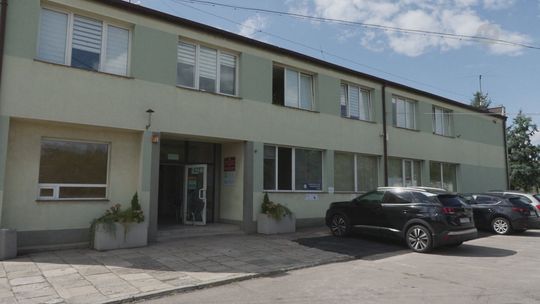 OSTROWIEC | Wydział Edukacji i Spraw Społecznych Urzędu Miasta zyskał nową siedzibę – sprawdź, gdzie teraz można załatwić sprawy