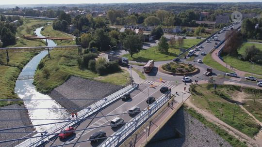 OSTROWIEC | Wykluczenie komunikacyjne - Czy nadchodzi przełom w infrastrukturze?