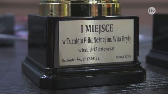 Piłkarki z KSZO najlepsze w województwie