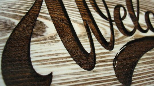 Plotery CO2 - precyzyjny grawer w najtrudniejszych warunkach