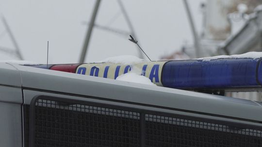 Policja karze kierowców za nieodśnieżone samochody — mandaty i punkty Policja karze kierowców za nieodśnieżone samochody — mandaty i punkty