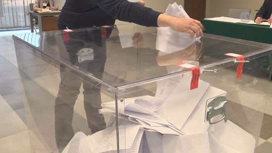 Ponad 300 osob w Ostrowcu chce głosować korespondencyjnie