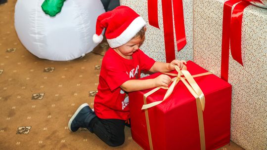 Ponad 400 osób na mikołajkowym spotkaniu rodzin adopcyjnych i zastępczych