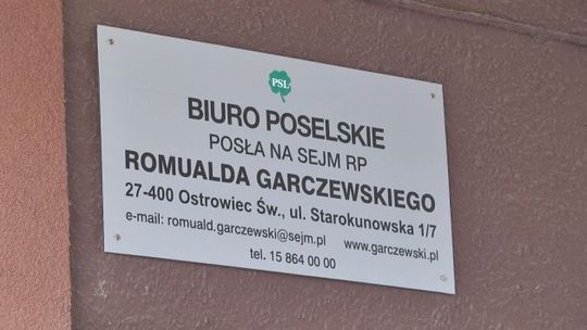 Poseł Garczewski otworzył biuro w Ostrowcu