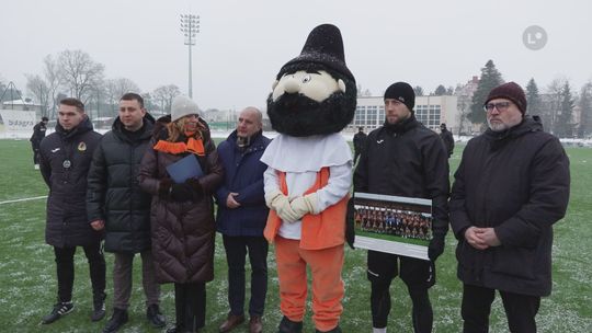 Powiat Ostrowiecki przeznacza 170 tys. złotych na promocję przez sport. Wsparcie dla KSZO 1929