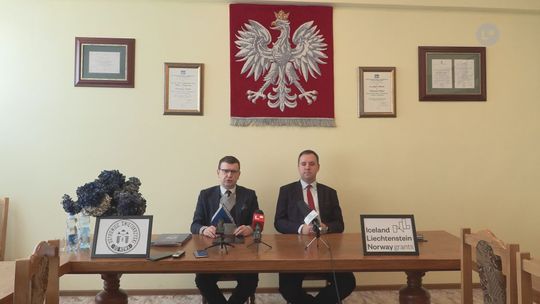 Powstanie monografia Ostrowca Świętokrzyskiego