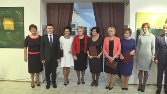 Prezydent Ostrowca przyznał nagrody dla nauczycieli