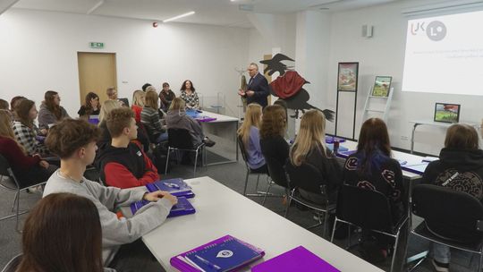 Prof. Stanisław Cygan o gwarze świętokrzyskiej na wykładzie w MBP