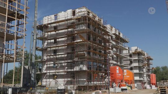 Przy ul. Hubalczyków rosną nowe bloki
