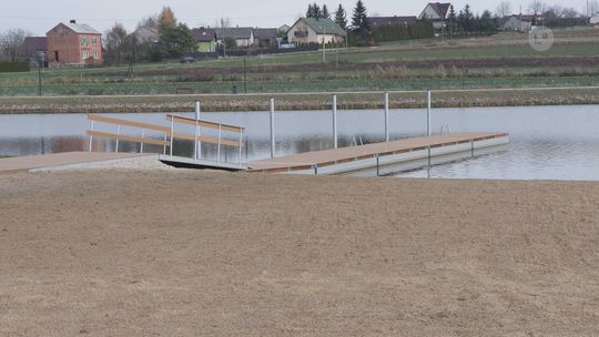 Przy zbiorniku powstaje parking
