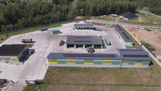 PSZOK w Ostrowcu przyciąga tłumy