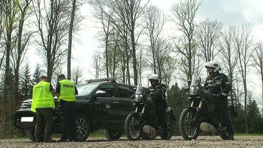 Quady i motocykle na terenach leśnych to realne zagrożenie