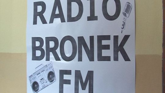 Radio w Bronku