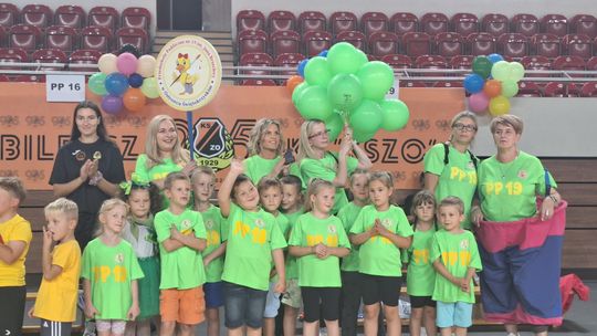Radość i ruch w hali KSZO. Ostrowiec świętował Dzień Przedszkolaka