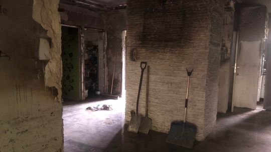 Rodzina z Sudołu straciła dom w pożarze.  Proszą o pomoc