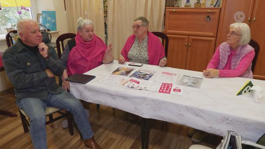 Plakat zapraszający na Różową Sobotę ze zdrowiem.