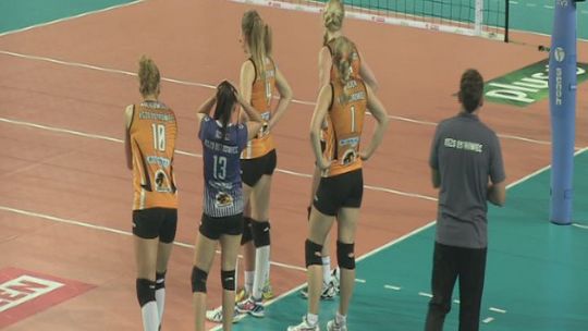 Siatkarki KSZO przegrały z Tauronem Banimex