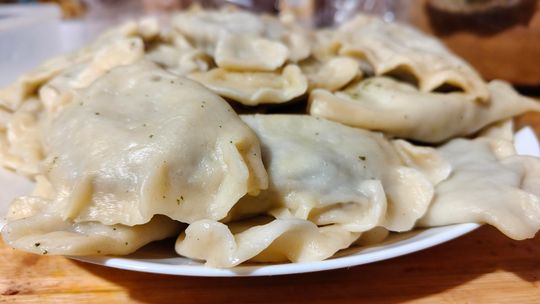 Smaki Basi. Sezon II - Pierogi Wigilijne odc. 1