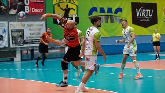 Stalowe derby nie dla KSZO