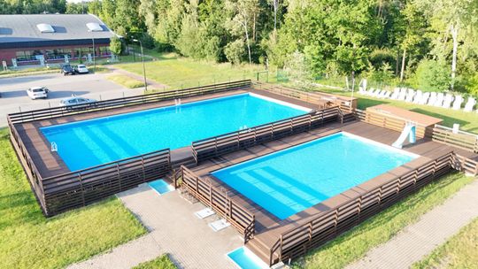 STARACHOWICE | Letnie baseny już otwarte