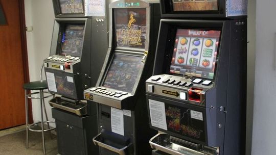 STASZÓW: Nielegalne automaty do gier