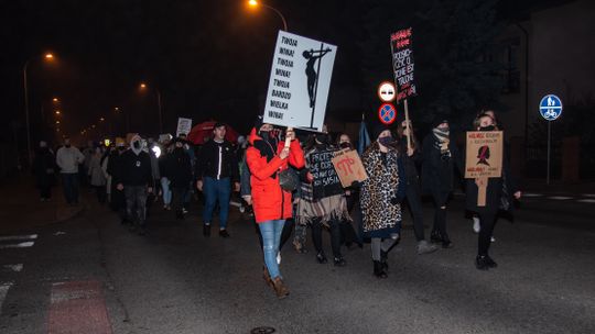 #strajkkobiet spacer 1-listopadowy (zdjęcia)