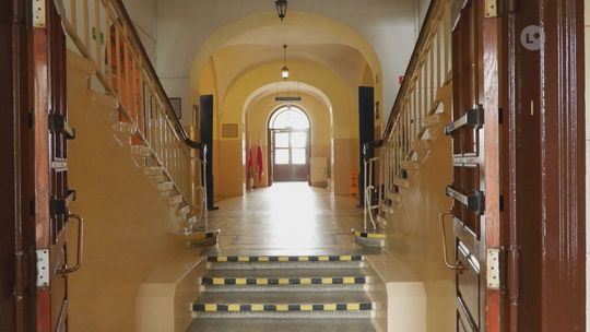 Stuletni budynek III LO im. W. Broniewskiego przejdzie gruntowną modernizację