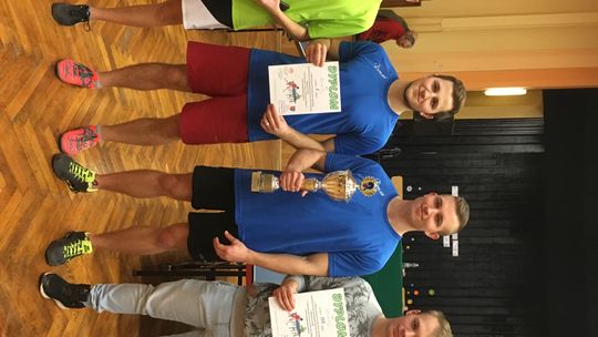 Sukces uczniów Broniewskiego w zawodach tenisa stołowego