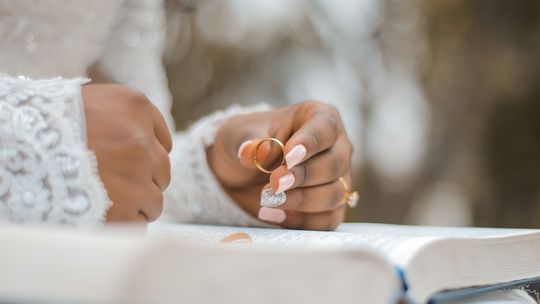 Suknia pełna lekkości