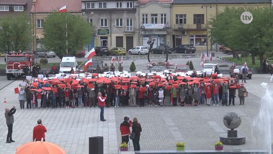 Święto Flagi w Ostrowcu 