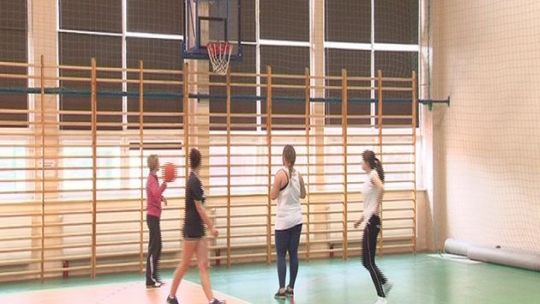 Szkolny w-f - nuda czy atrakcja?