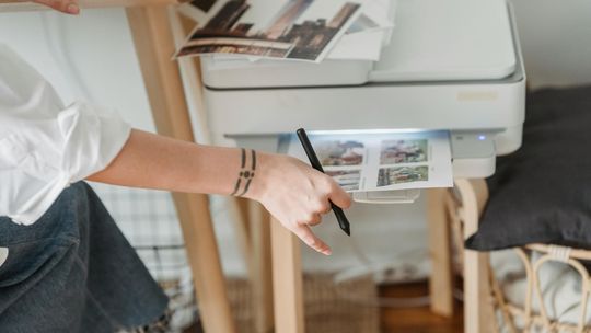 Tani tusz do drukarki – Jakie zamienniki wybrać, aby zaoszczędzić na druku?