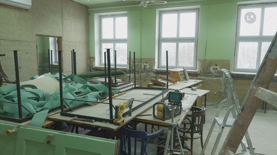 Termomodernizacja ostrowieckich szkół ponadpodstawowych. Utrudnienia do wakacji