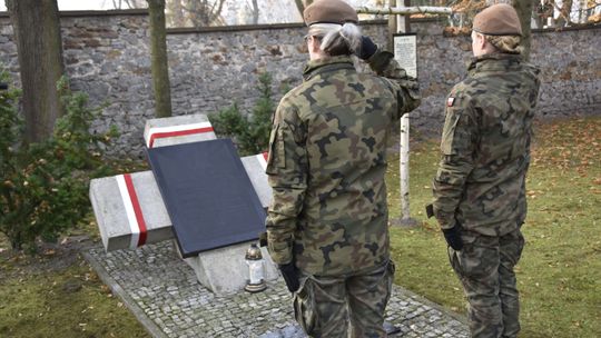 Terytorialsi pielęgnują żołnierską pamięć [zdjęcia]
