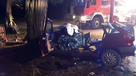 Tragedia w Brzozowej. Nie żyje dwójka młodych ludzi, czworo rannych