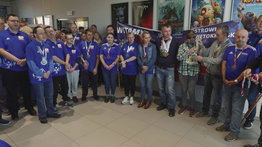 Uczestnicy WTZ Szansa podsumowali projekt Siła Pasji — basen zbliżył rodziny