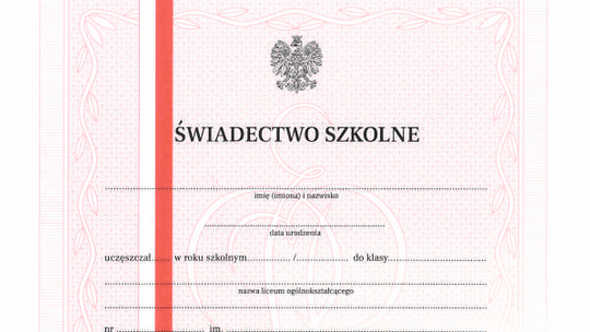 Uczniowie mogli dostać nieważne świadectwa