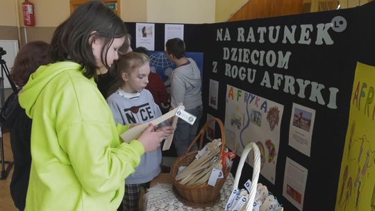 Szkoła w Częstocicach pomaga dzieciom z Afryki