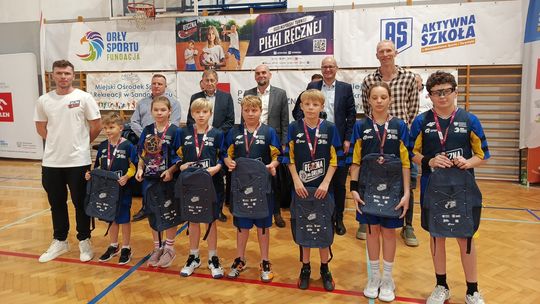 Uczniowie ZSP w Sarnówku bez porażki w wojewodzkich rozgrywkach. Jadą na krajowy finał