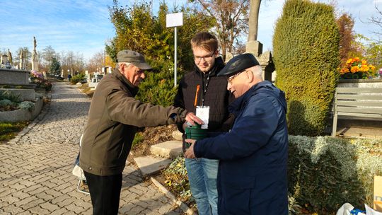 W Opatowie ruszyła XIV kwesta na renowację zabytkowych nagrobków