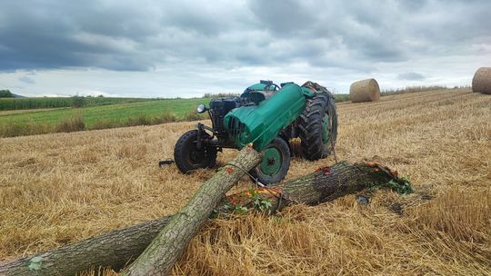 WAŚNIÓW | Tragiczny wypadek. Mężczyzna stracił życie