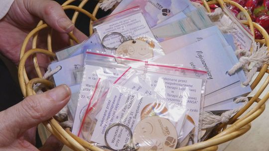 Wolontariusze rozdawali uśmiechy